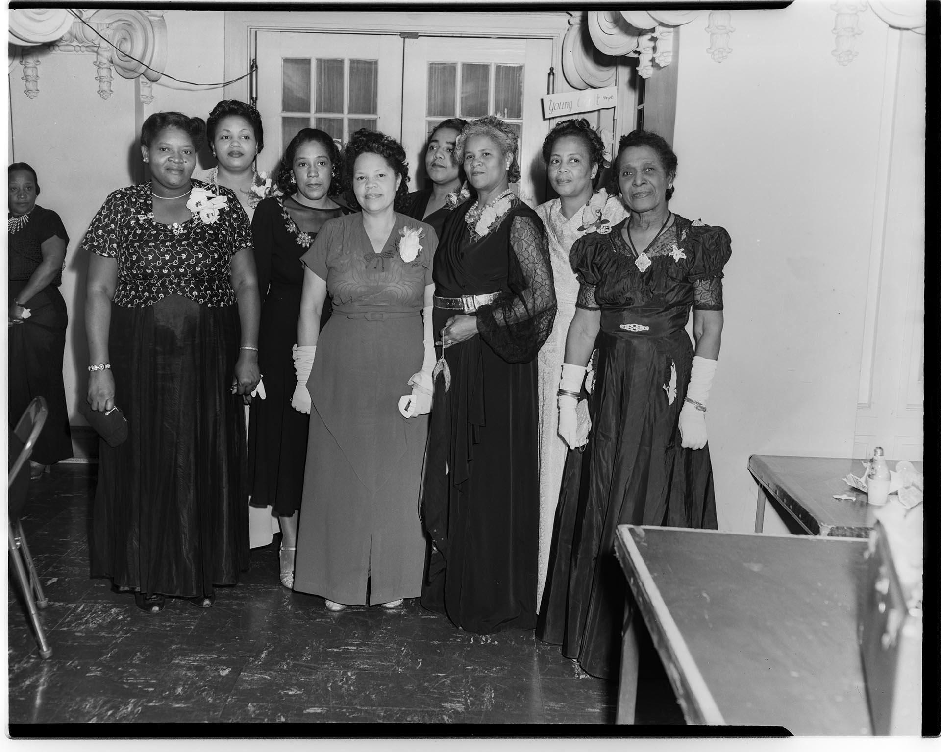 Image of NACWC convention delegates in formal attire, Seattle, August 1948