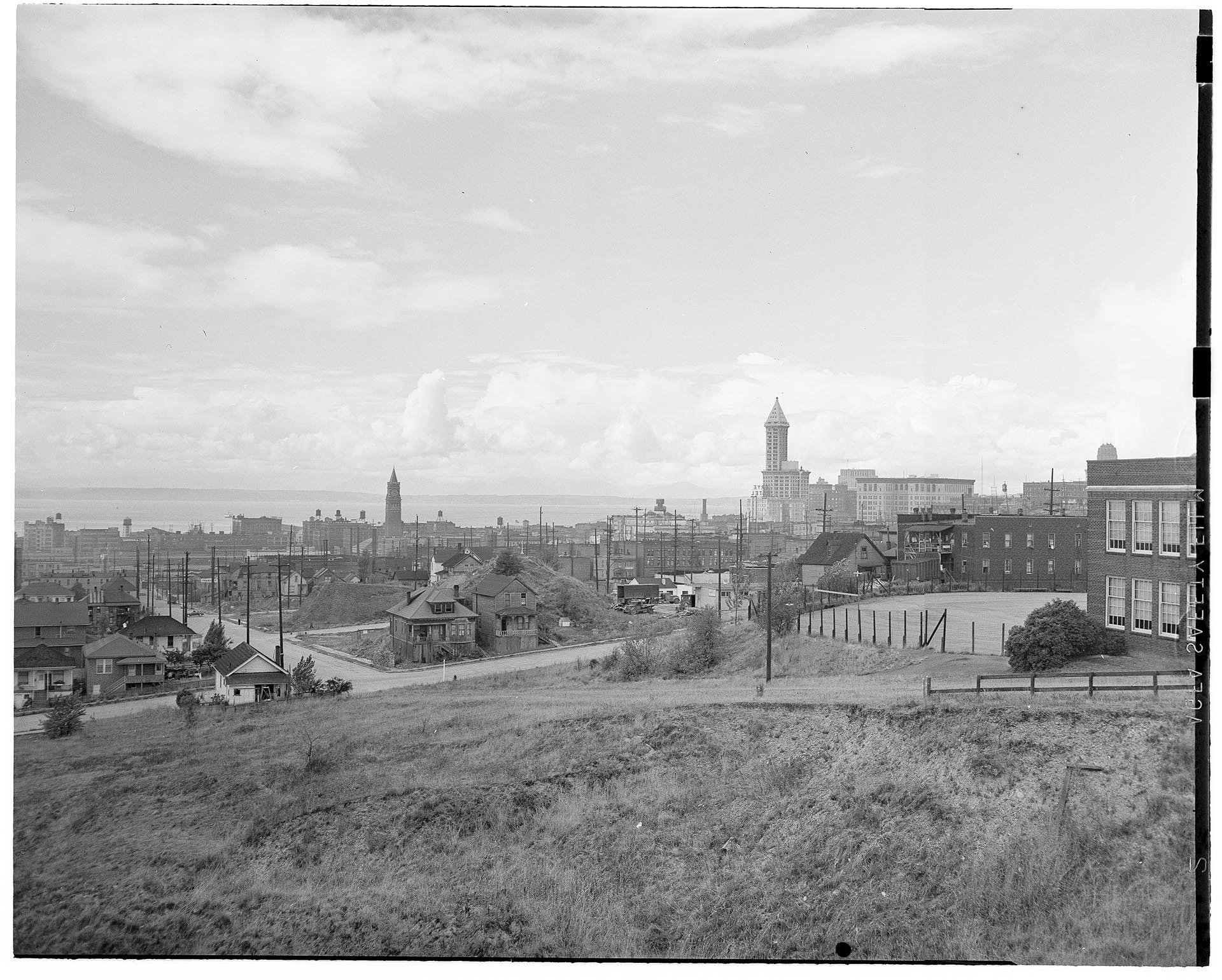 Image of Seattle skyline, circa 1940
