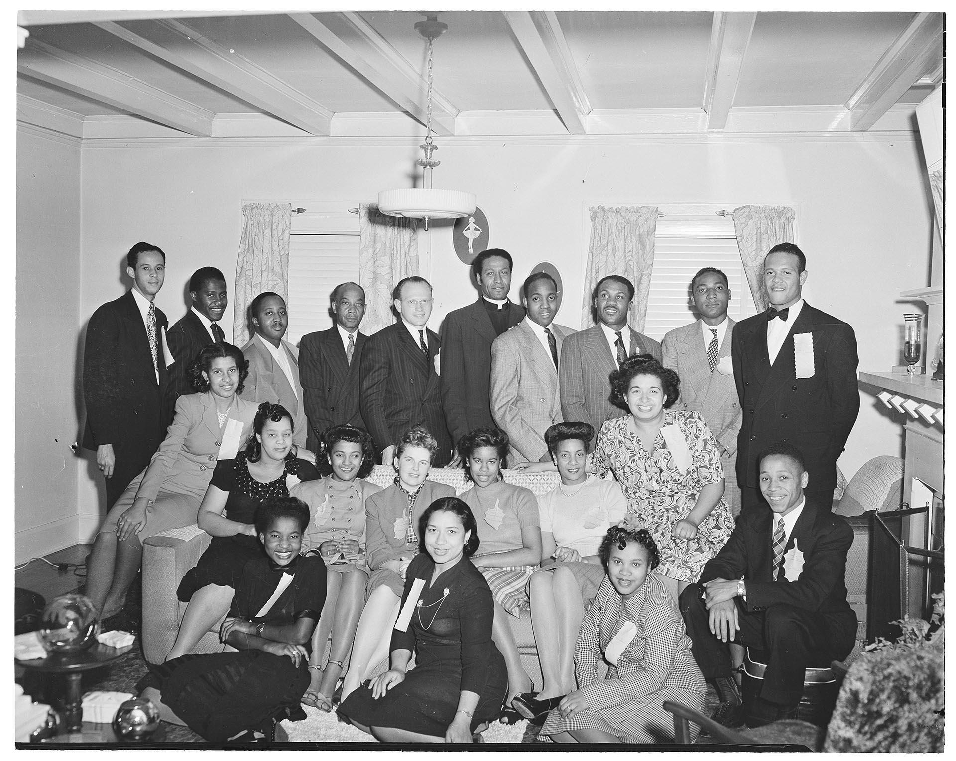 Image of Group gathering in living room, Seatle, October 5, 1947