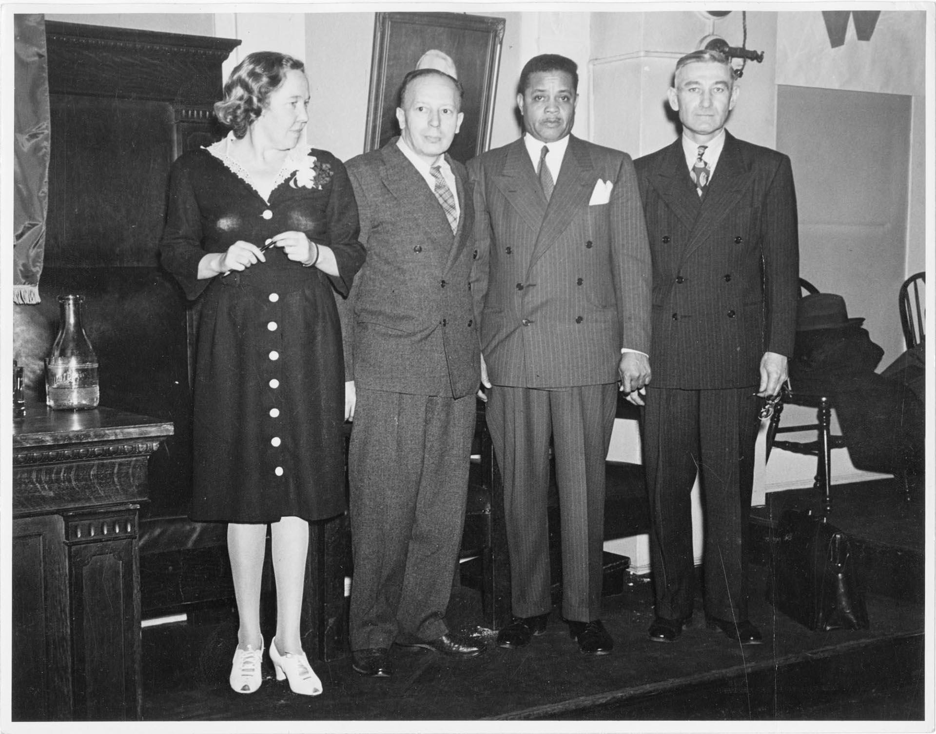 Image of Group at Communist Party convention, Seattle, May 6, 1944