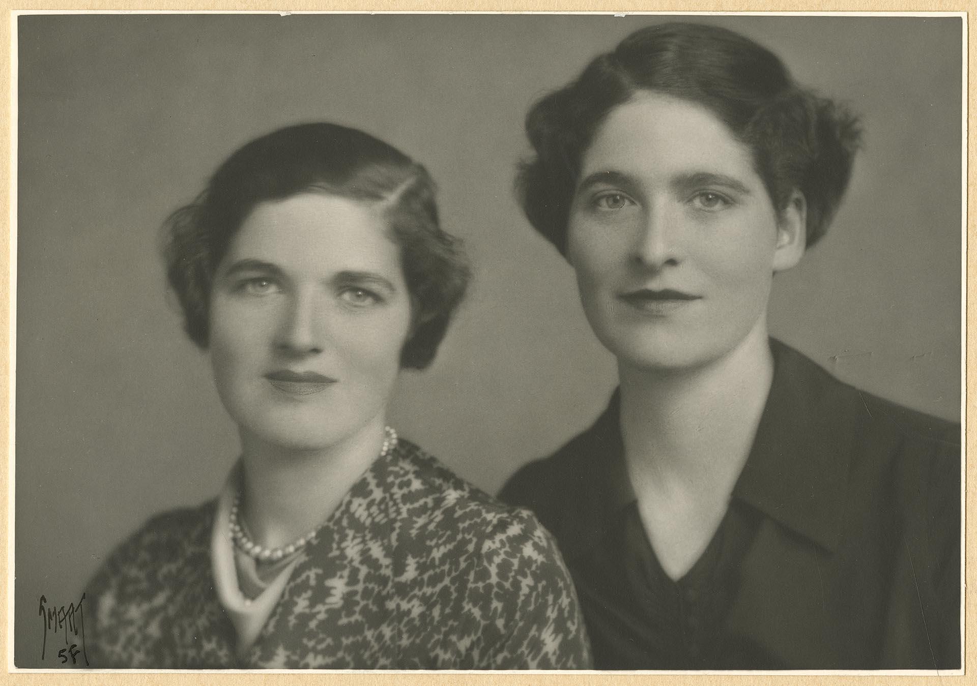 Image of Portrait of Babette and Joanna Eckstein, San Francisco, circa 1930