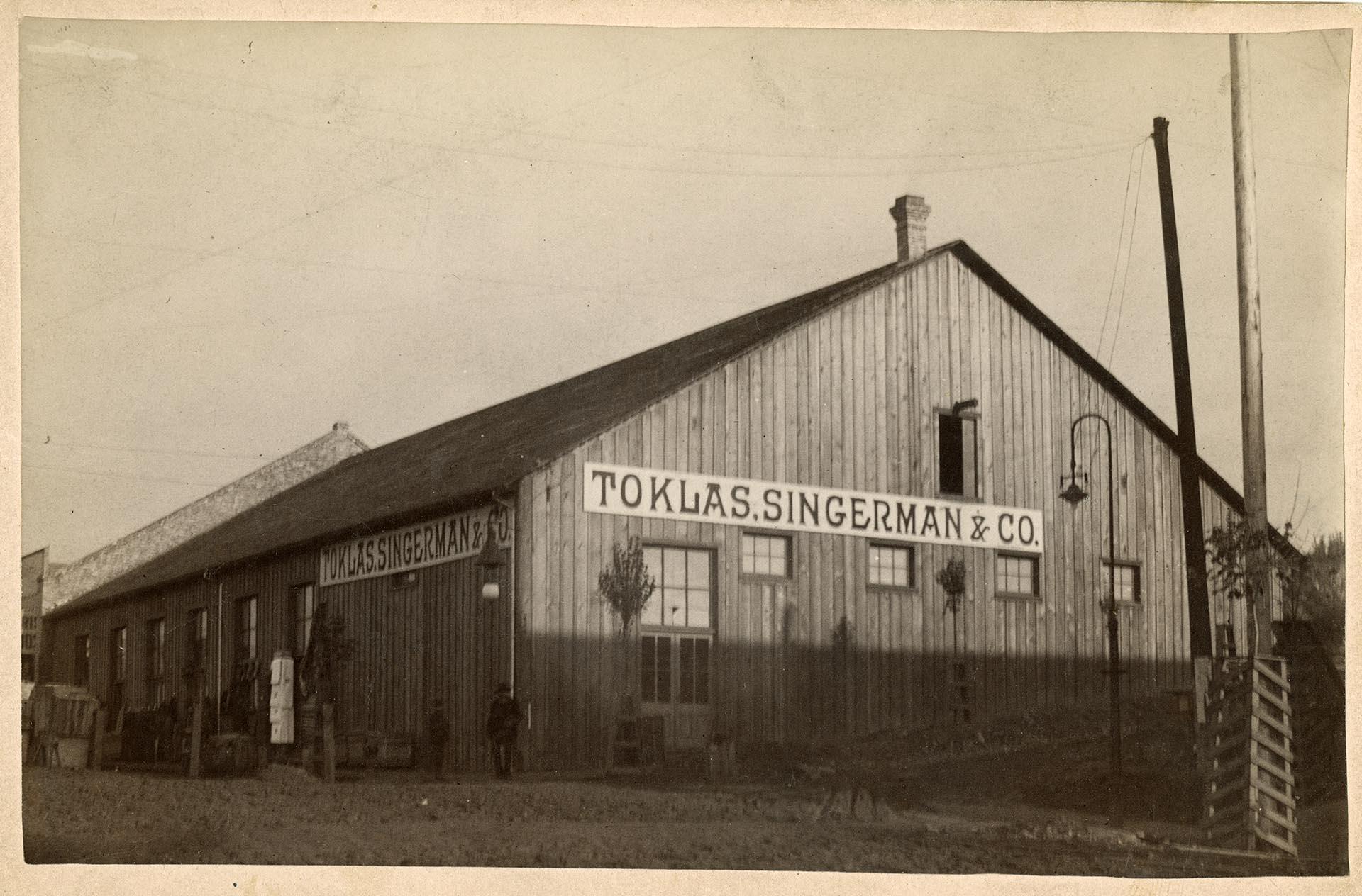 Image of Exterior of post-fire location of Toklas, Singerman & Co., Seattle, circa 1890