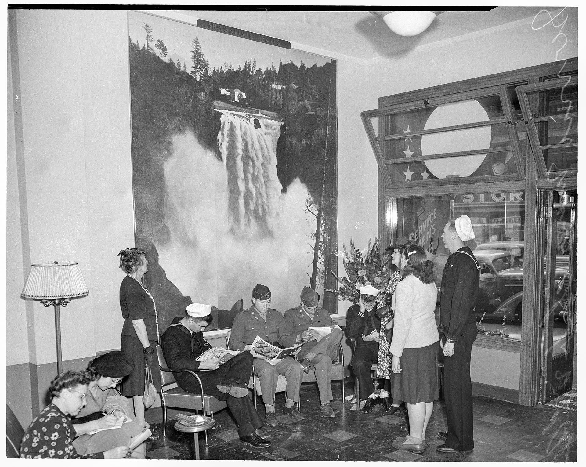 Image of Lobby of Seattle Service Men's Club, September 1943