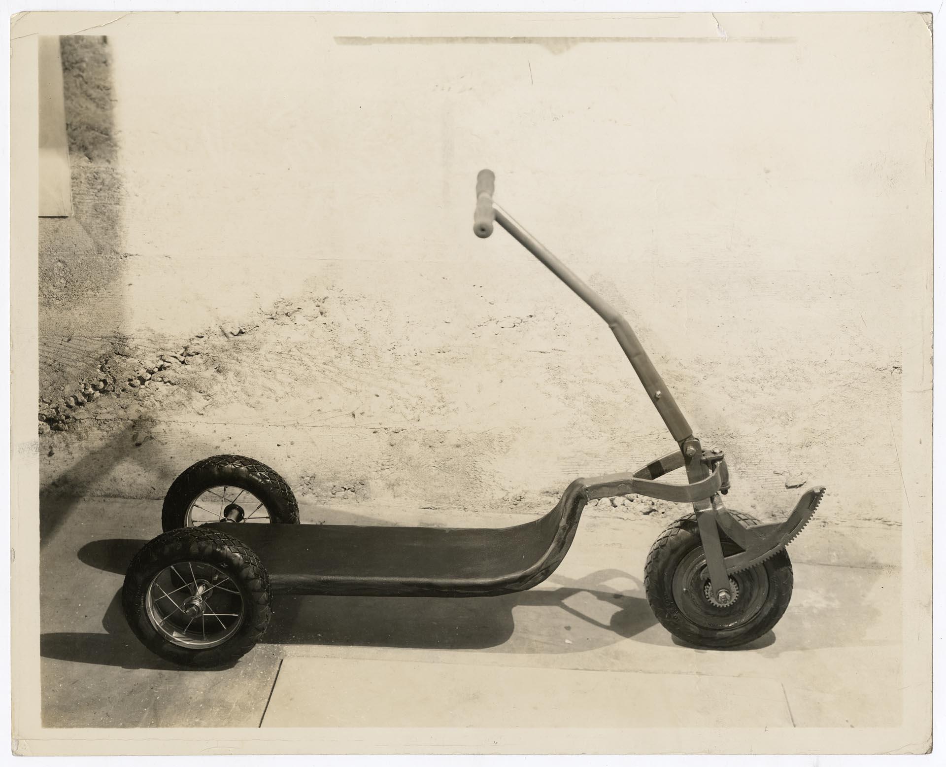 Image of William L. Neuman, Jr. patent for scooter, April 21, 1931