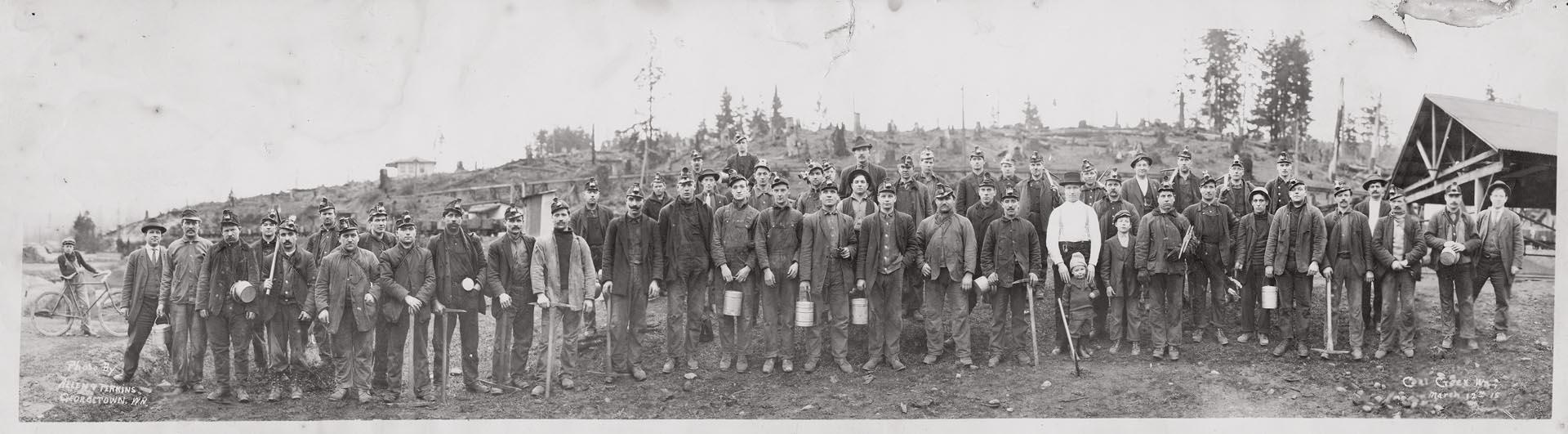 Image of Miners posing at Coal Creek, Newcastle, March 12, 1915