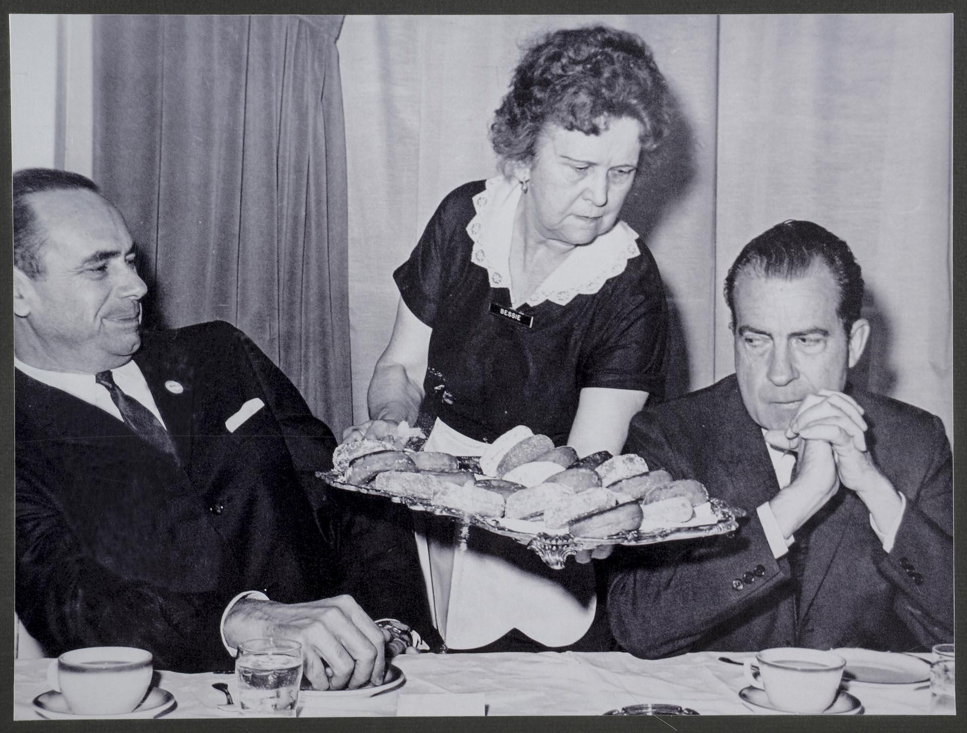 Image of Richard M. Nixon at the Olympic Hotel, Seattle, 1968