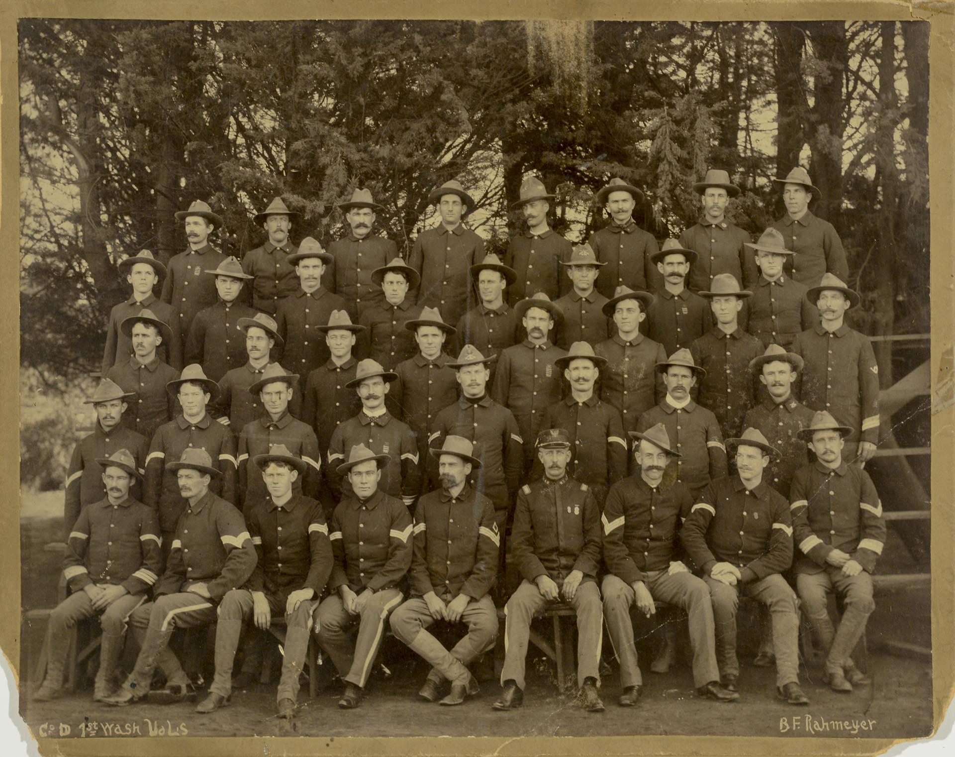 Image of Company D, First Washington Volunteers, circa 1898