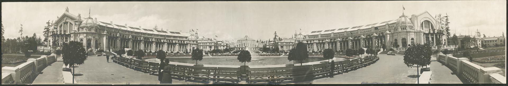 Image of Court of Honor and Geyser Basin at the Alaska-Yukon-Pacific Exposition, Seattle, 1909