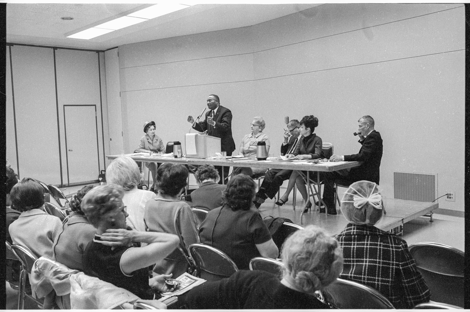 Image of Councilman Sam Smith addressing Women's Clubs,  March 1969