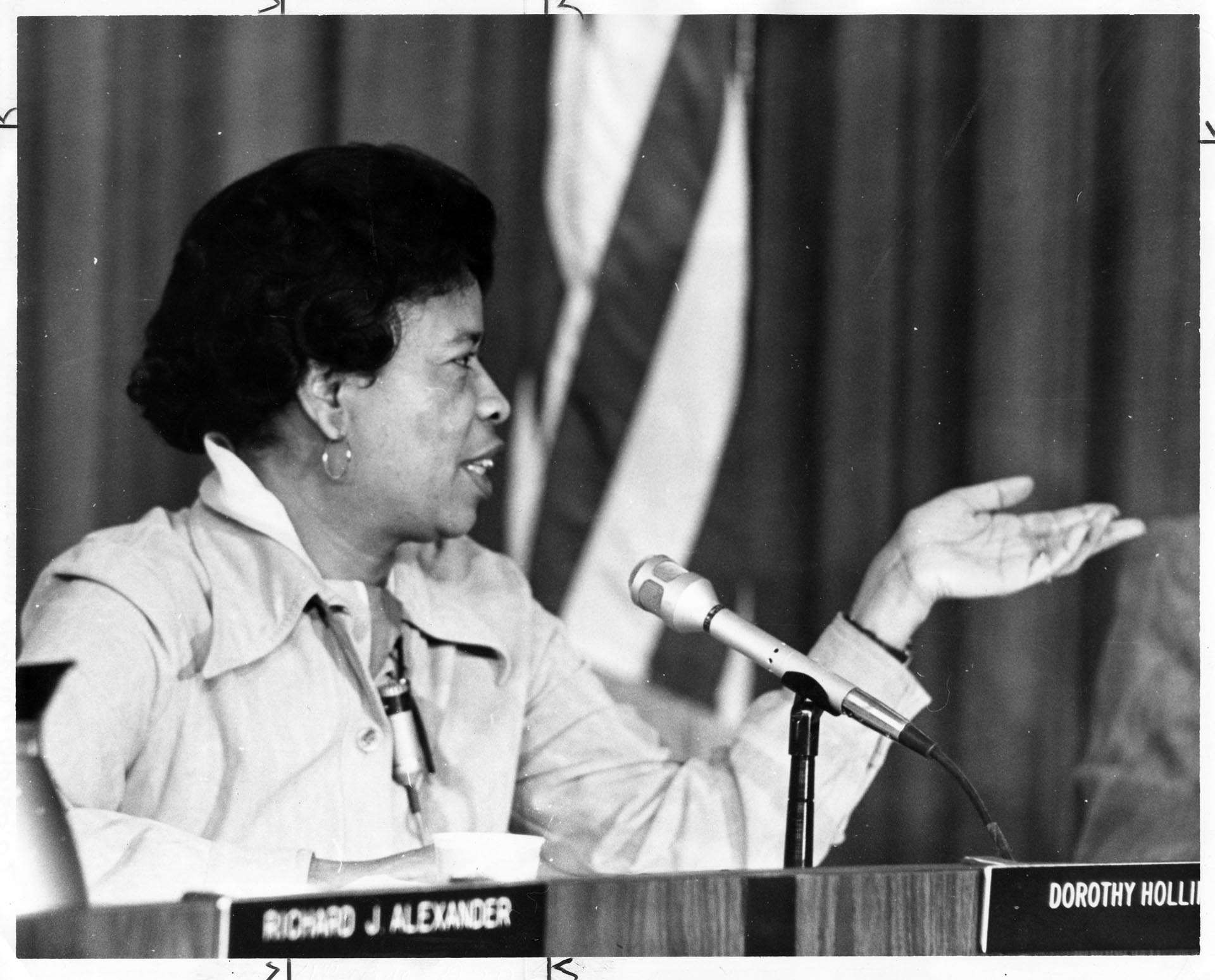 Image of Dorothy Hollingsworth speaking at Seattle School Board meeting, January 1980