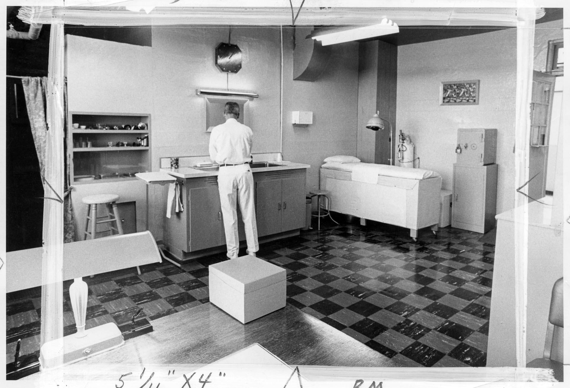 Image of Infirmary at McNeil Island Penitentiary, March 1971