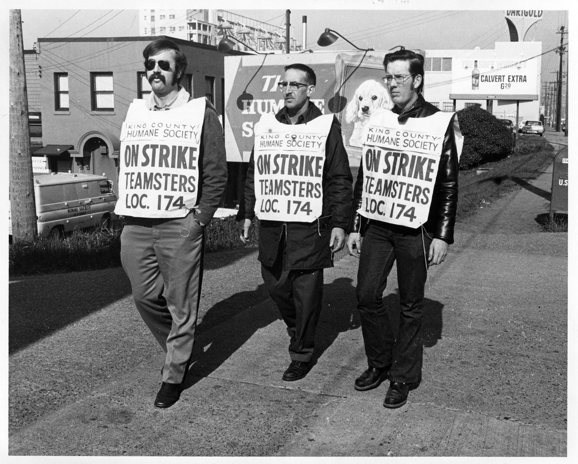Image of Teamsters striking King County Humane Society, Seattle, March 29, 1972