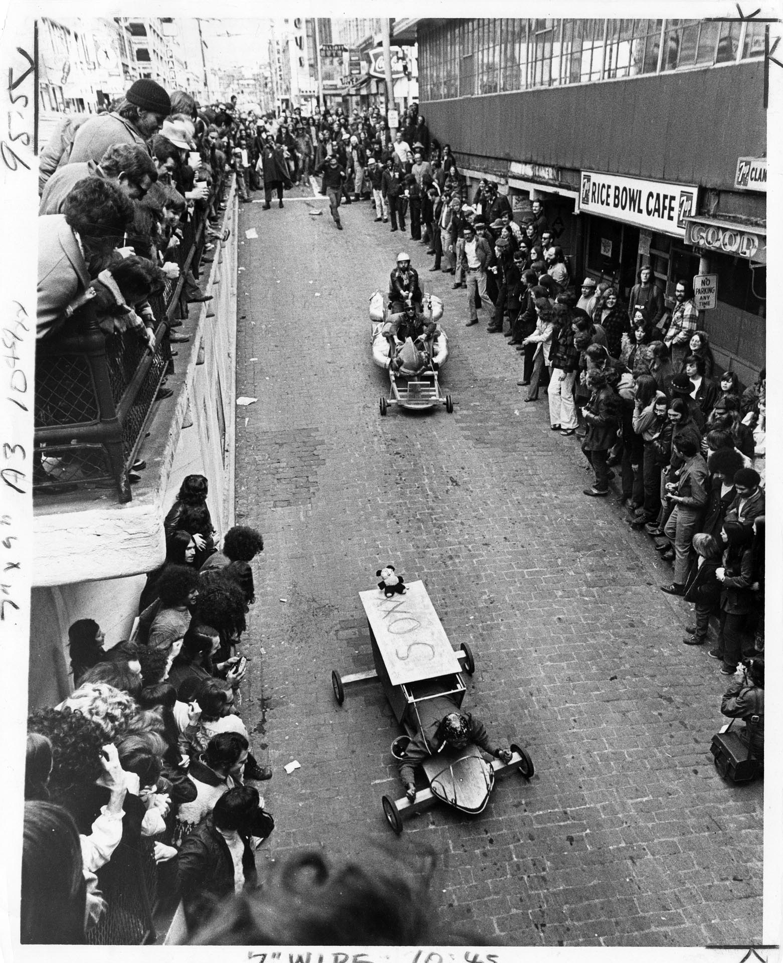 Image of Spectators watching Pike Place Soap Box Derby, Seattle, March 26, 1972