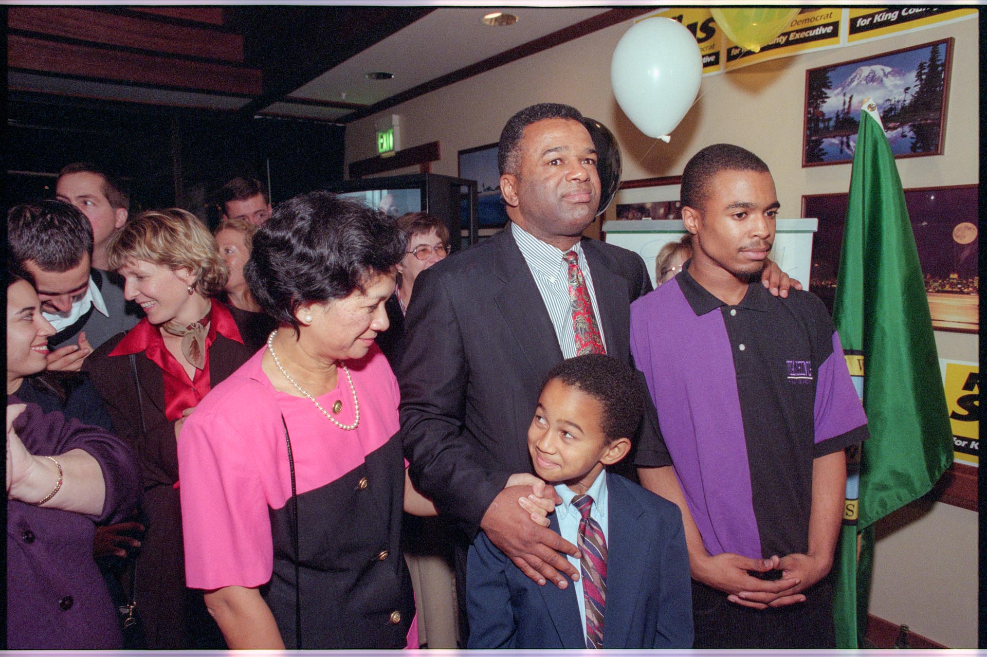 Image of Ron Sims after election to King County Executive, November 4, 1997