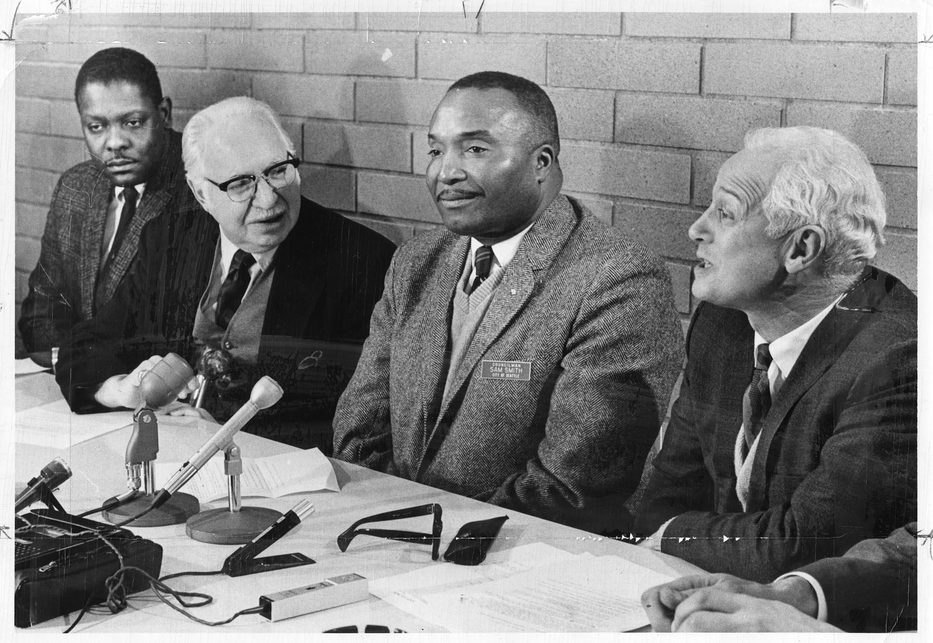 Image of Sam Smith,  Edwin Pratt, and others at press conference, January 24, 1969
