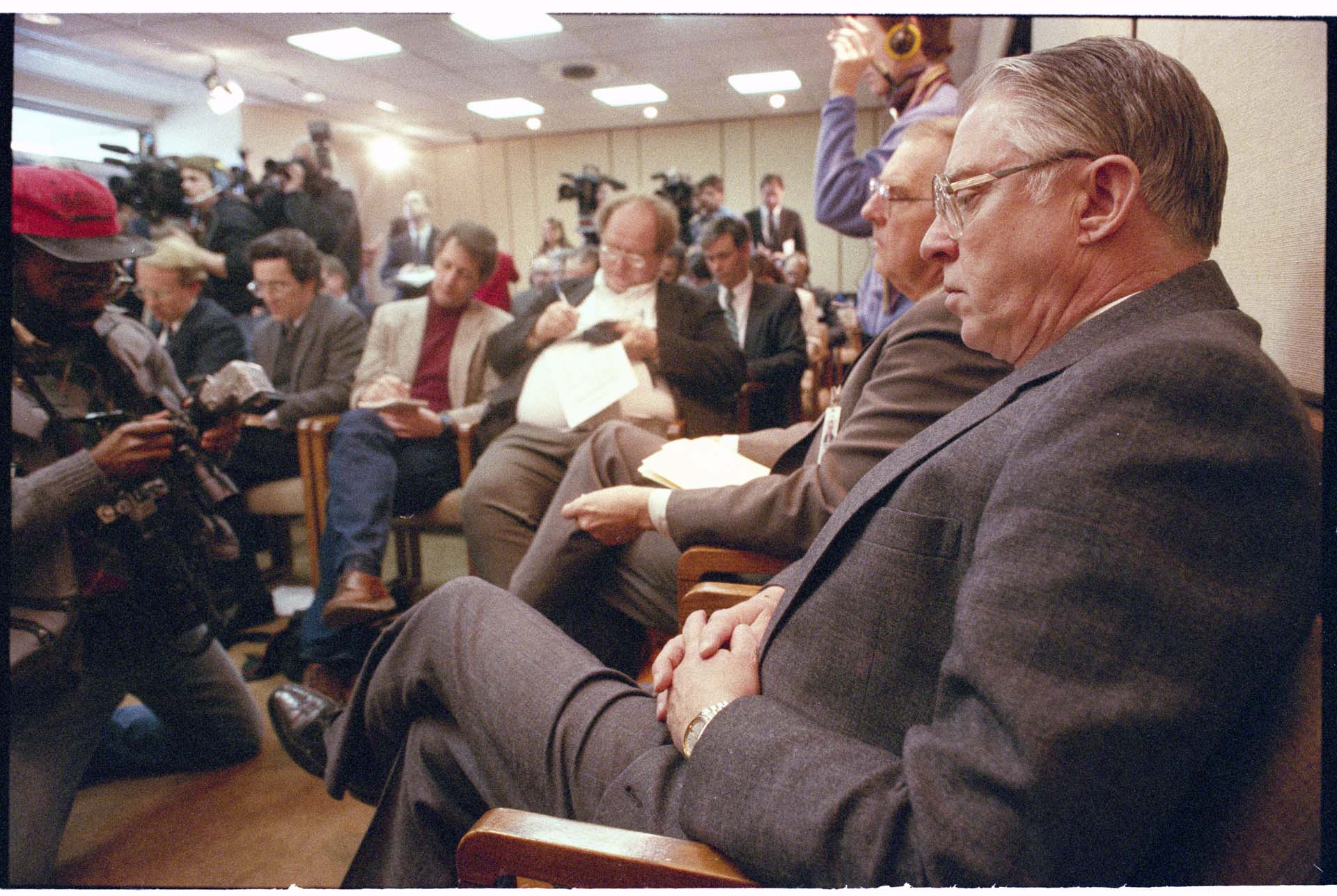 Image of Boeing chairman Frank Shrontz waiting for press conference, Seattle, February 18, 1993