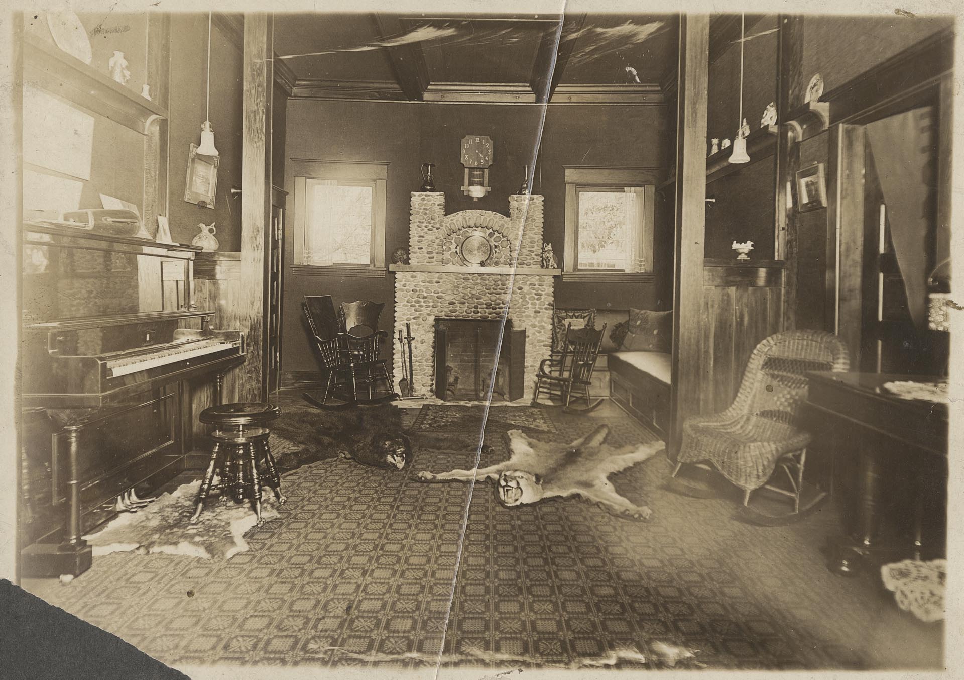 Image of Living room of the B.F. Middleton home in South Park, Seattle, circa 1895