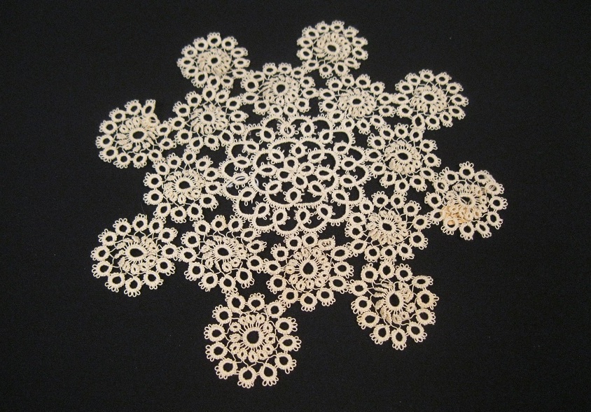 Image of Tatted round doily, ca. 1890-1910