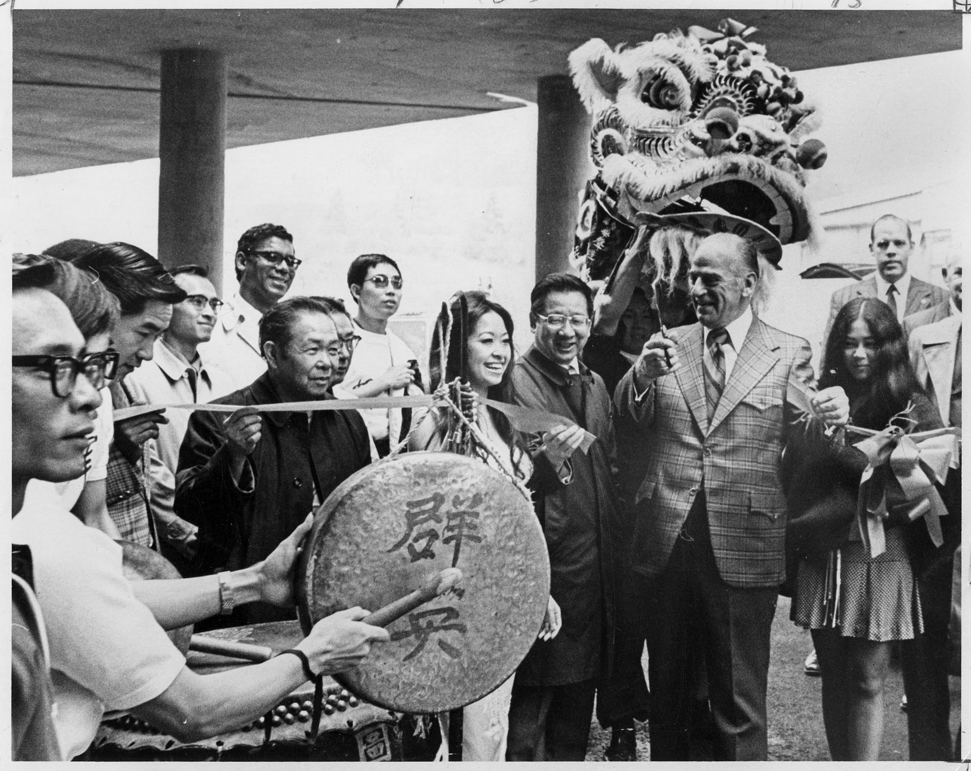 Image of Group at ribbon-cutting ceremony in the Chinatown International District, Seattle, June 15, 1972