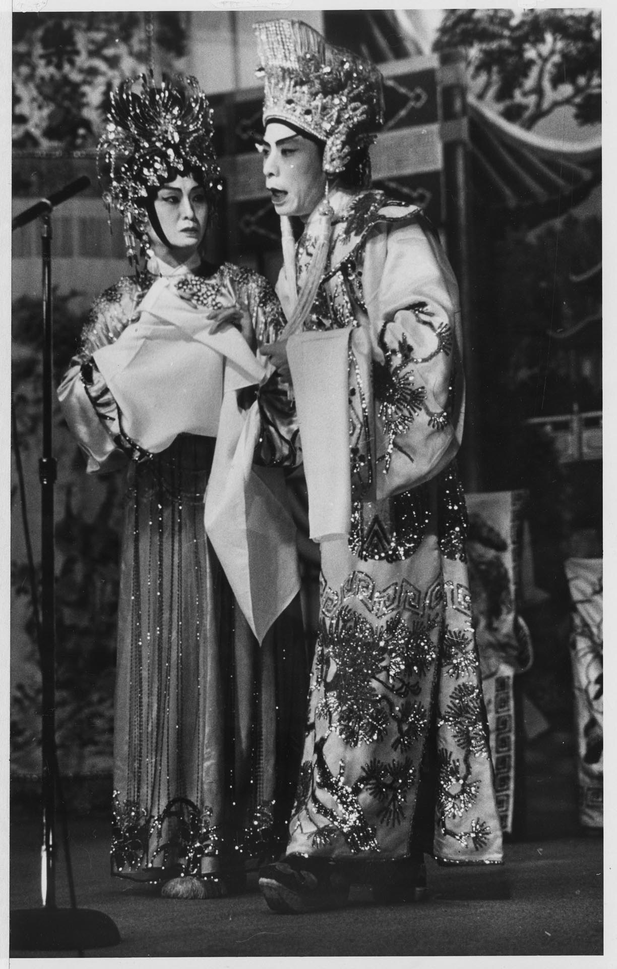 Image of Lucy Lee and Doo Chuen performing in Chinese opera, Seattle, November 26, 1984