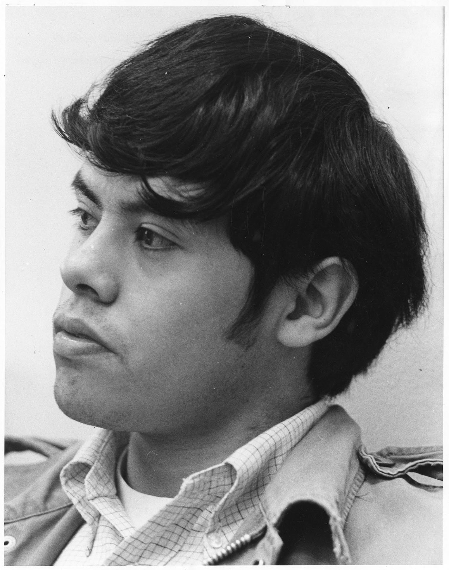 Image of Antonio Salazar discussing the Chicano Movement, Seattle, May 9, 1970