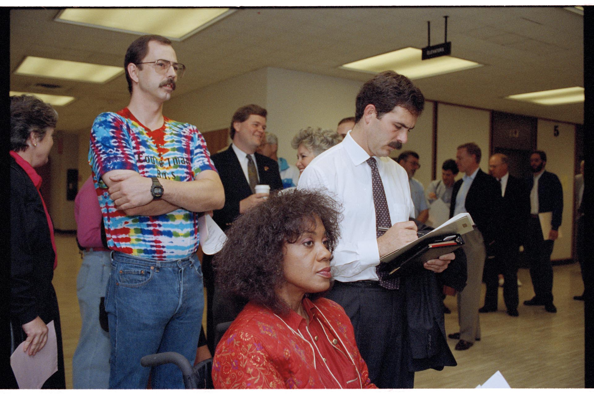 Image of Re'Gena Bell in line to file as City Council candidate, Seattle, July 26, 1993