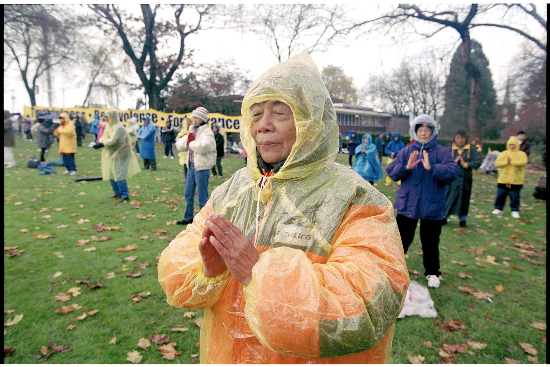Image of Falun Gong followers in Westlake Park during WTO protests, Seattle, November 30, 1999