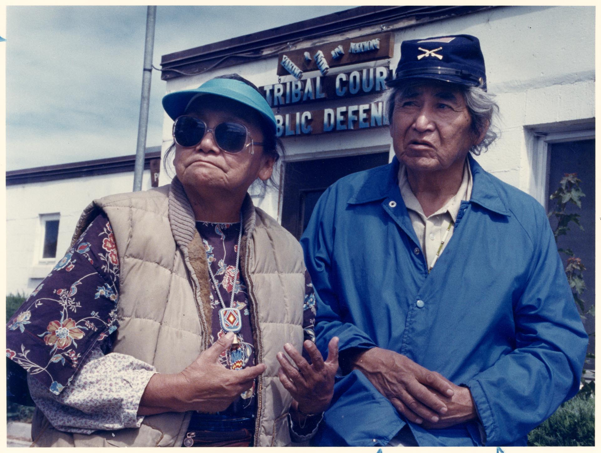 Image of Myra and David Sohappy outside Yakama Tribal Court, June 13, 1990