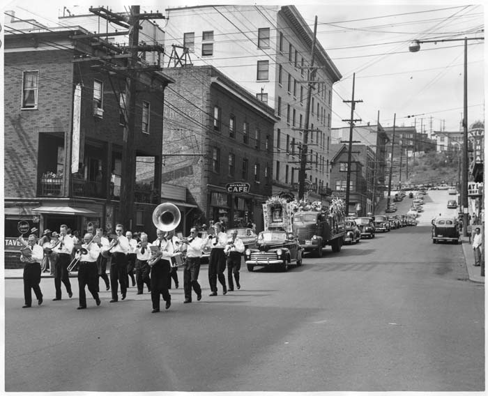 Image of Funeral procession for Yee Wai Yee, July 14, 1953