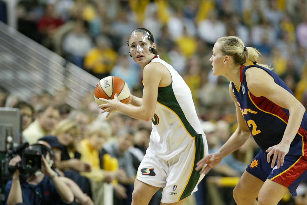 Image of Sue Bird in WNBA championship game at Key Arena, Seattle, October 12, 2004