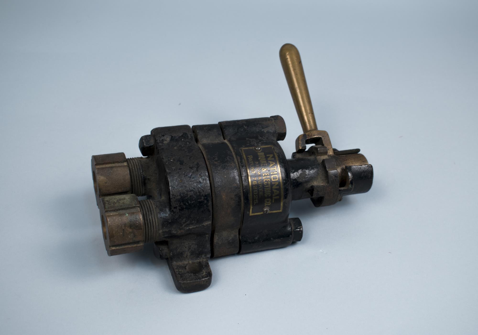 Image of Straight air brake valve from Seattle cable car, 1912-1940
