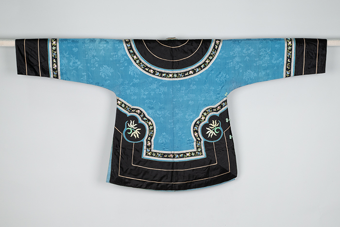 Image of Chinese Woman's Jacket from the Goon Dip family, ca. 1890-1910