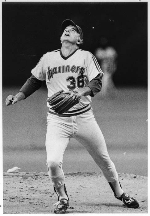 Image of Gaylord Perry on pitcher's mound, Seattle, August 29, 1982