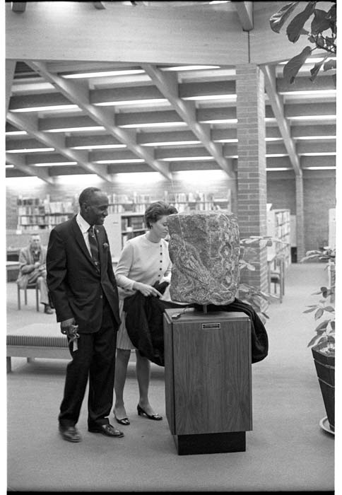Image of Unveiling of James Washington Jr. sculpture 