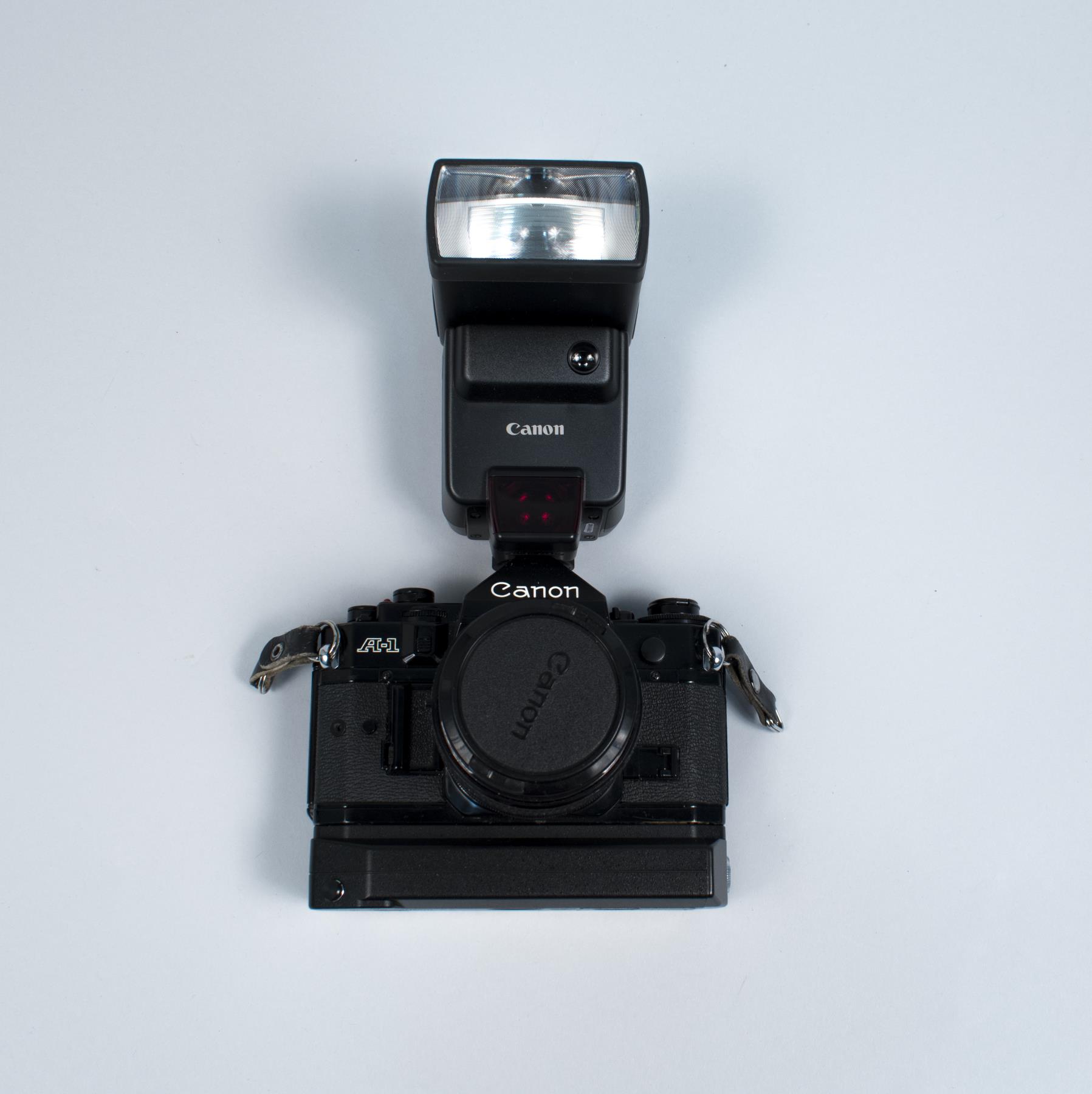 Image of Canon Electronic Flash Speedlite 420EZ camera used by photographer Al Smith, ca. 1987