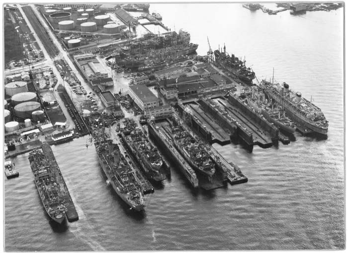 Image of Repair Yard, aerial view looking south, Todd Pacific Shipyards, Inc., Seattle Division, November 17, 1956