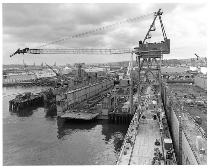 Image of Todd Shipyards Seattle Division, crane 5, circa 1980