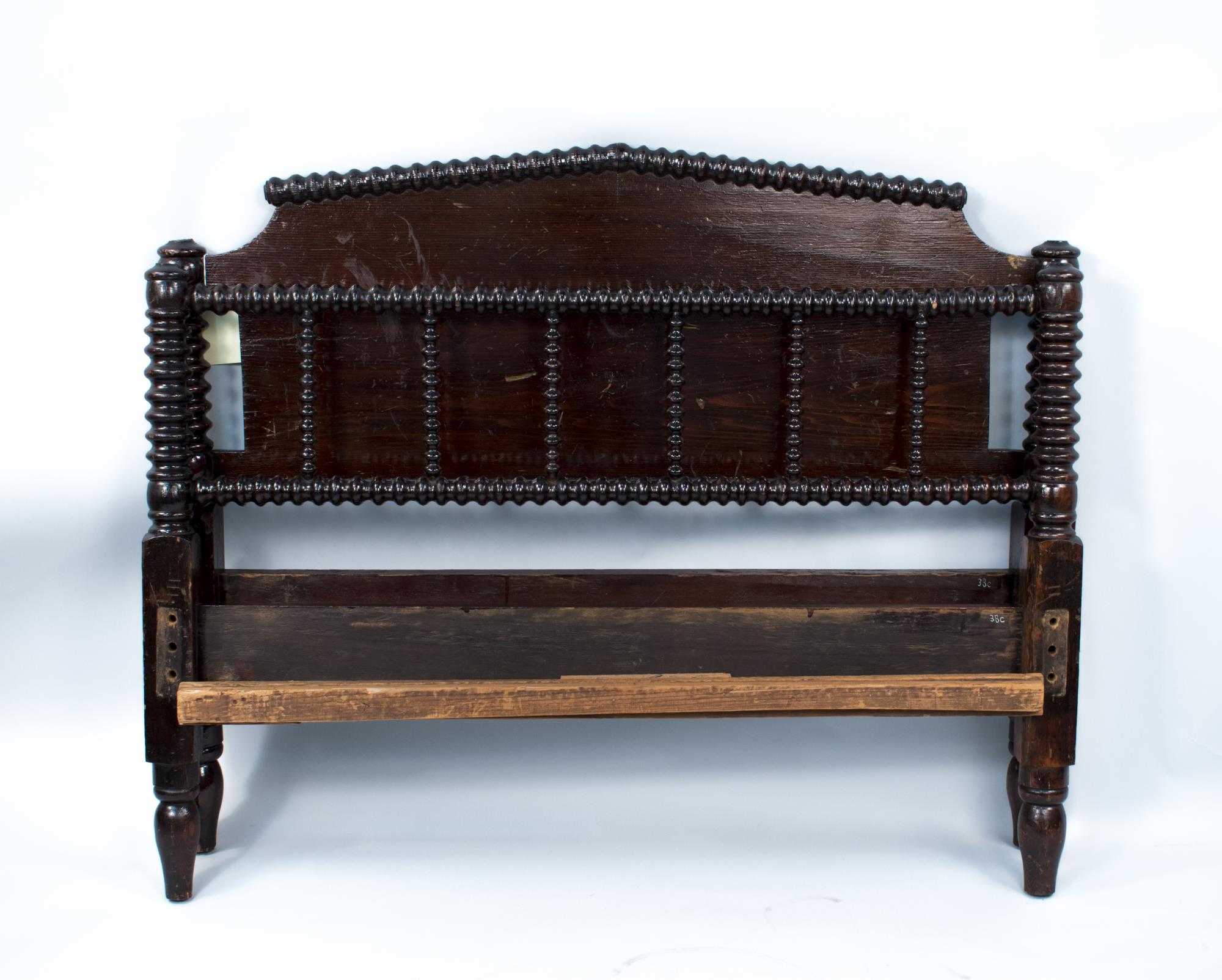 Image of The Foster spool bed, ca. 1850-1870