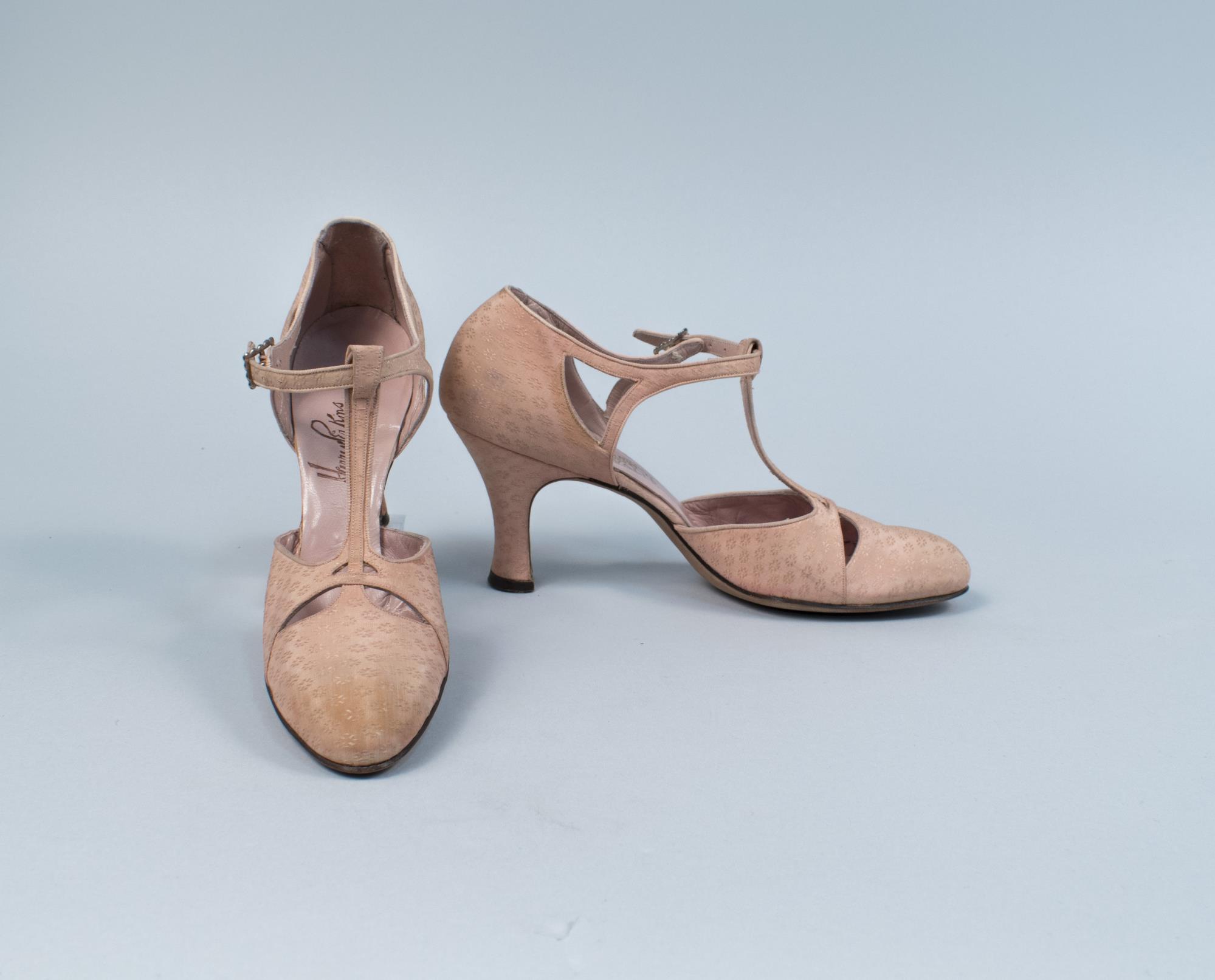 Image of Pink silk heels, ca. 1920s