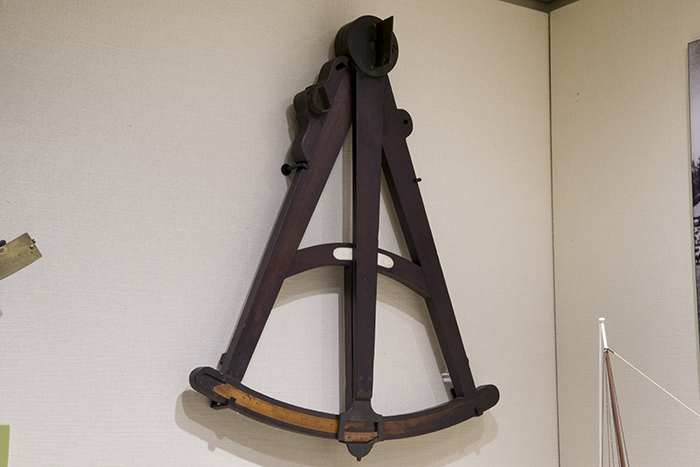 Image of Wooden octant, ca.1800