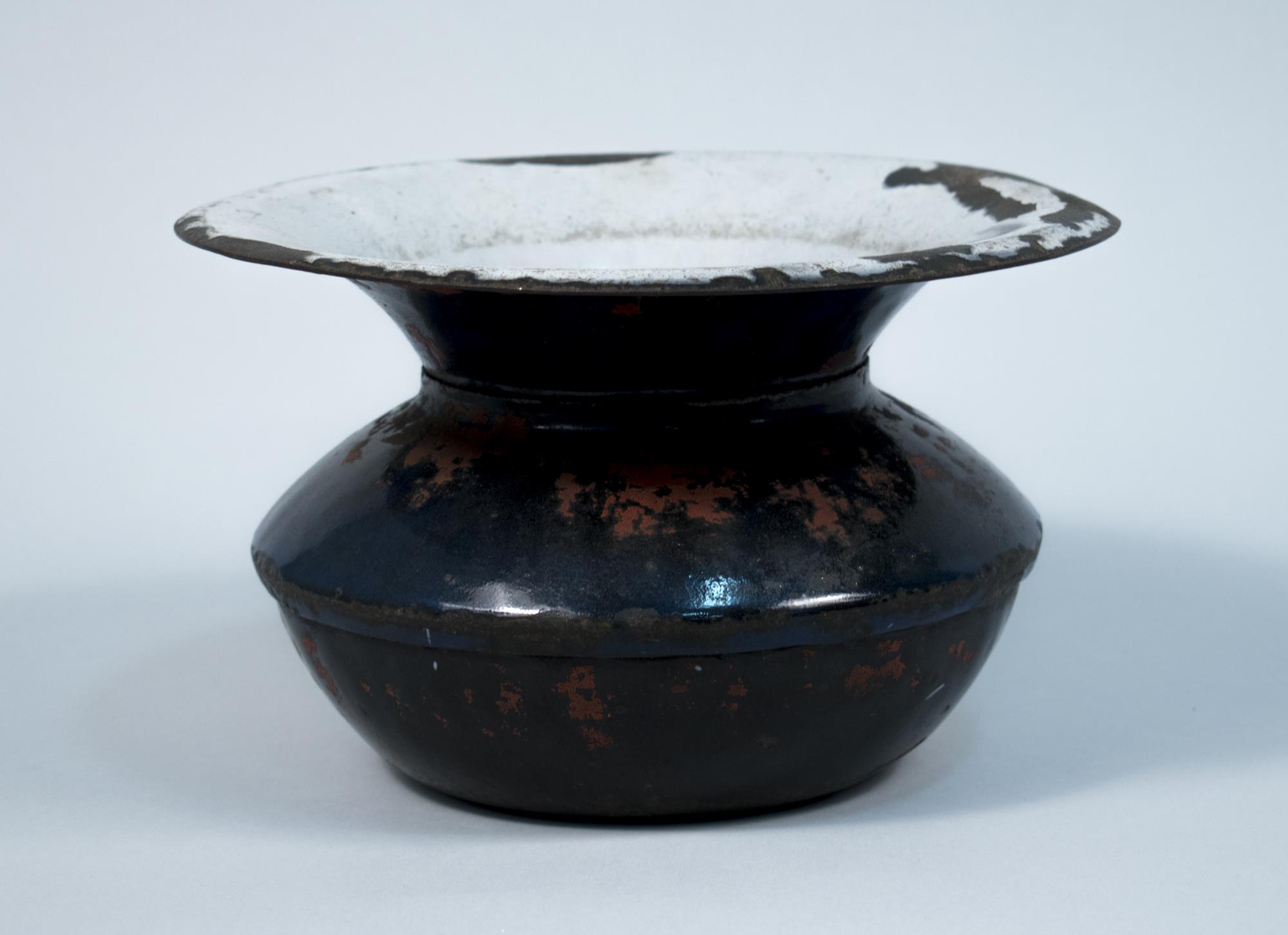 Image of Spittoon from Billy the Mug's Saloon, 1895