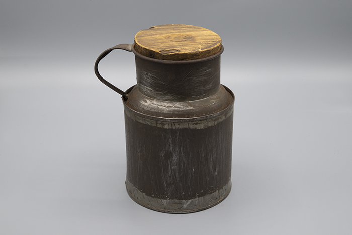 Image of Tin milk jug, ca. 1870