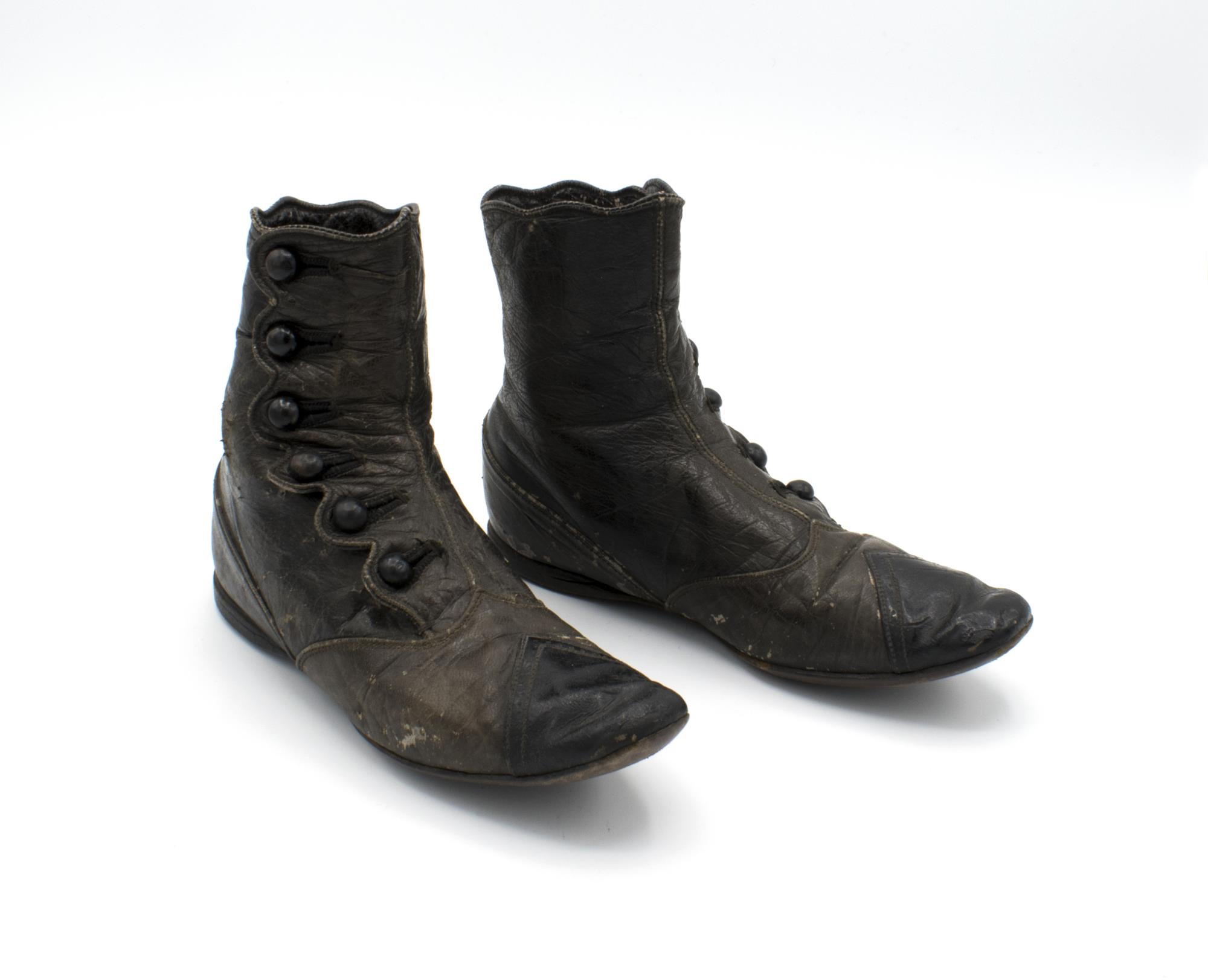 Image of Pair of black leather button shoes, ca. 1890s