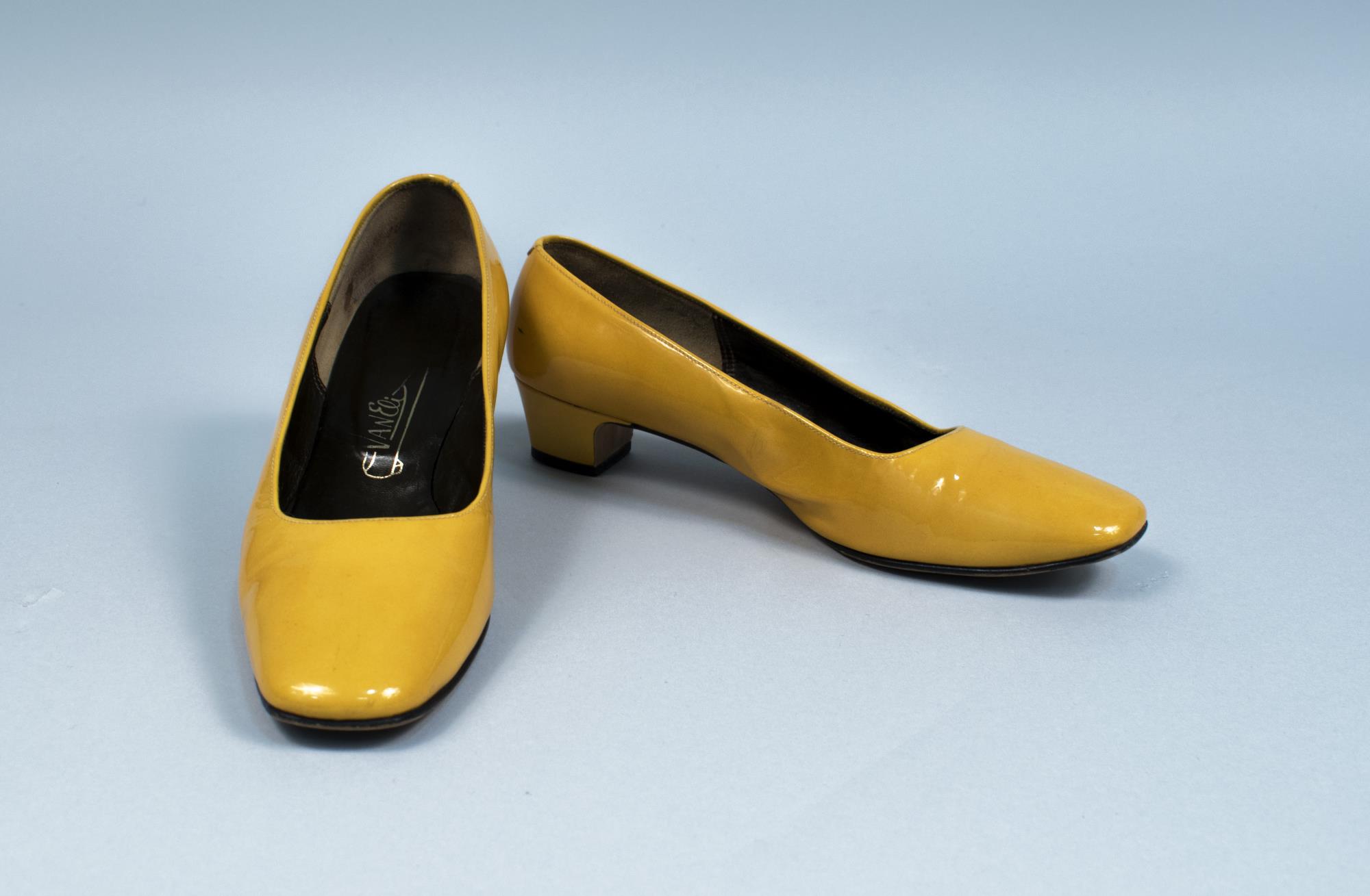 yellow patent leather dress Handmade Yellow Leather Dress Shoes, Wholecut Leather