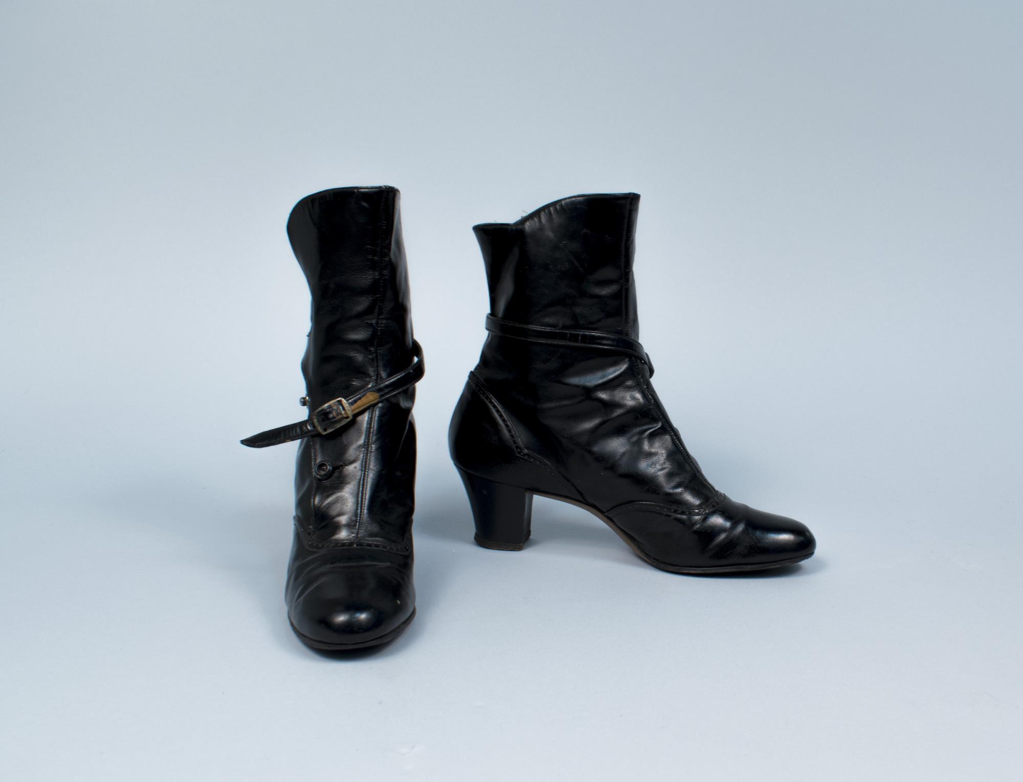 Image of Black heeled boots from Wallin & Nordstrom, ca. 1901-1929
