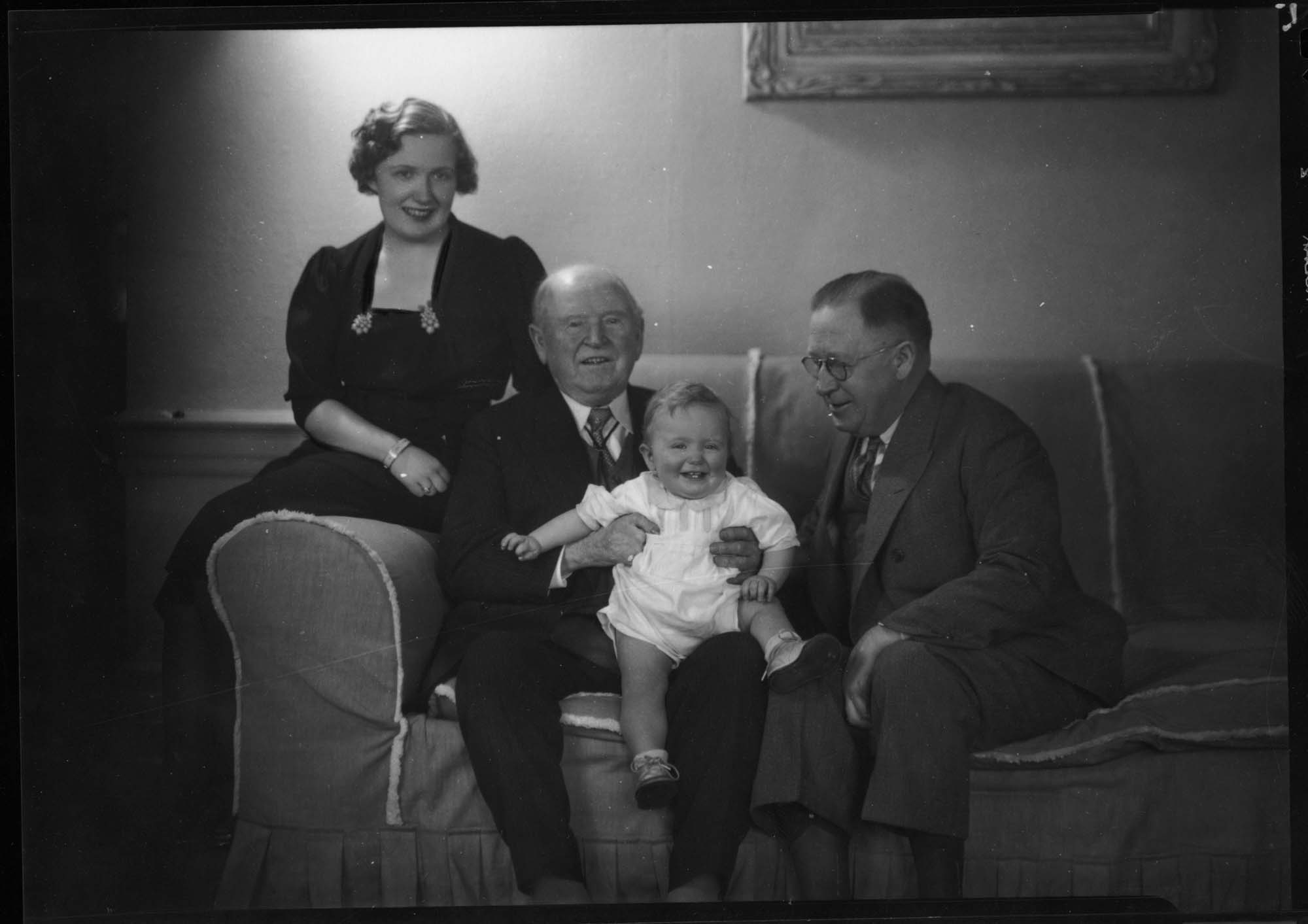 Image of Captain James Griffiths with his family, Seattle, 1938