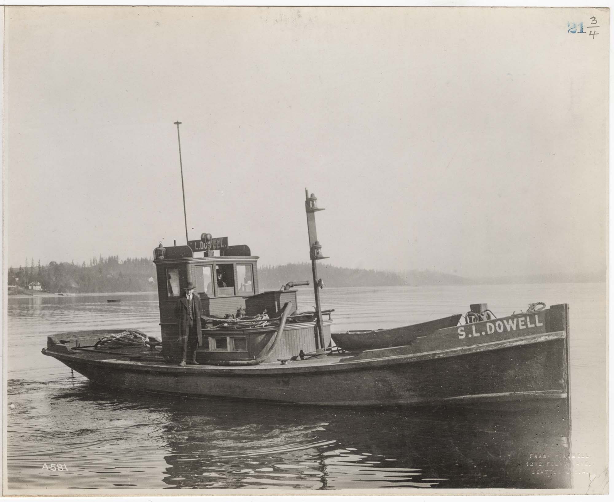 Image of Tug S.L. Dowell on Lake Washington, Seattle, circa 1915