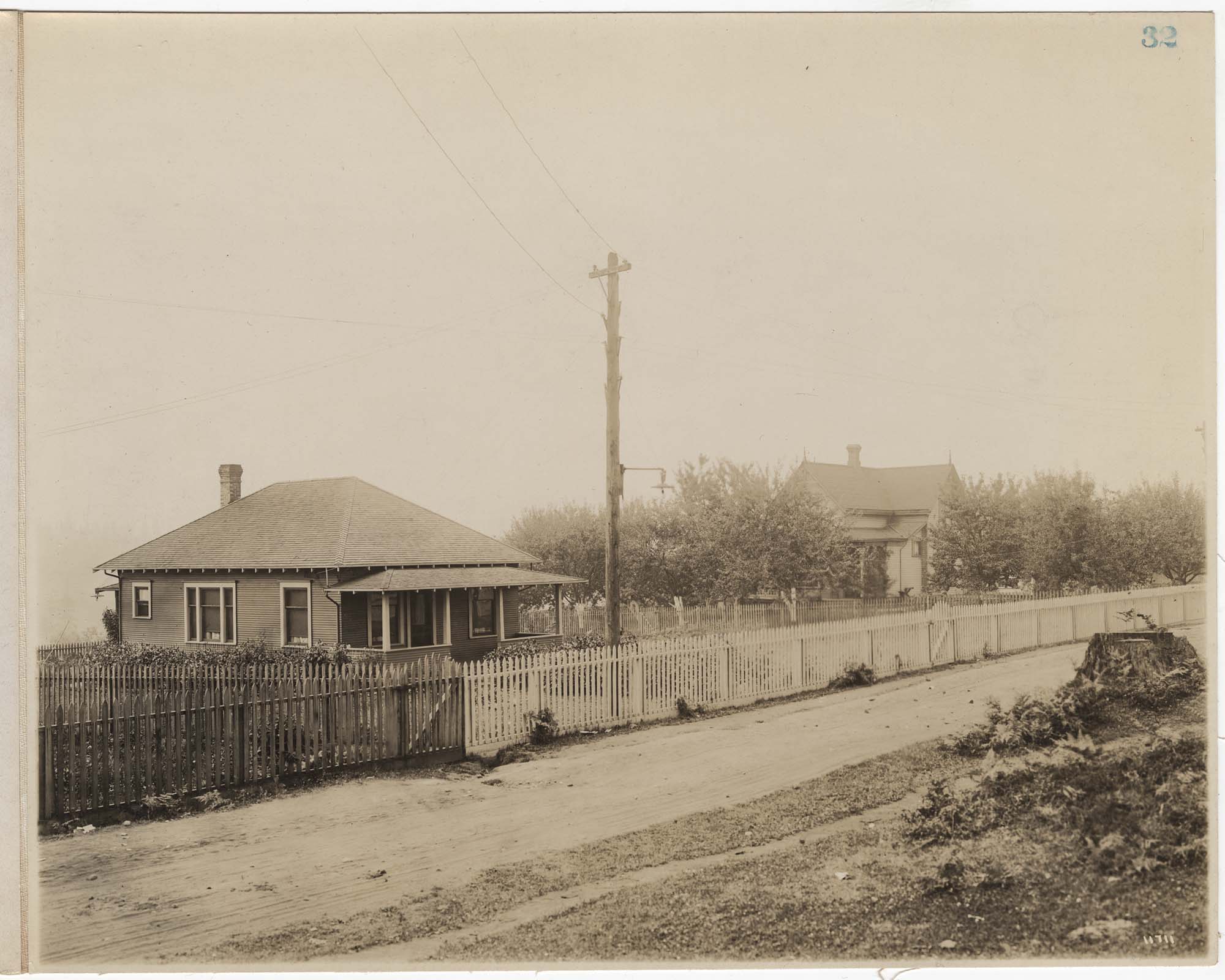 Image of Mine superintendents' homes, Black Diamond, Washington, circa 1920