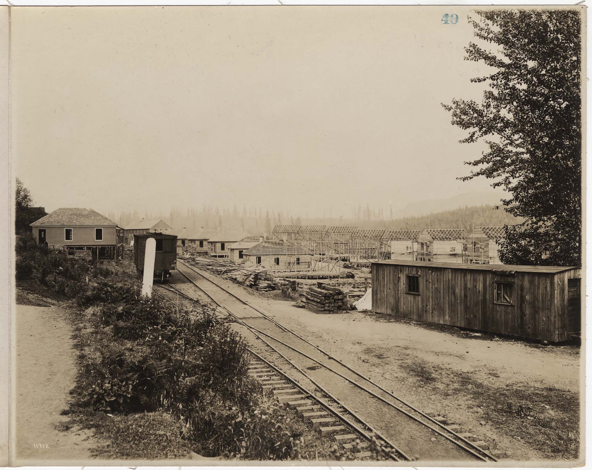 Image of New houses under construction, Franklin, circa 1915