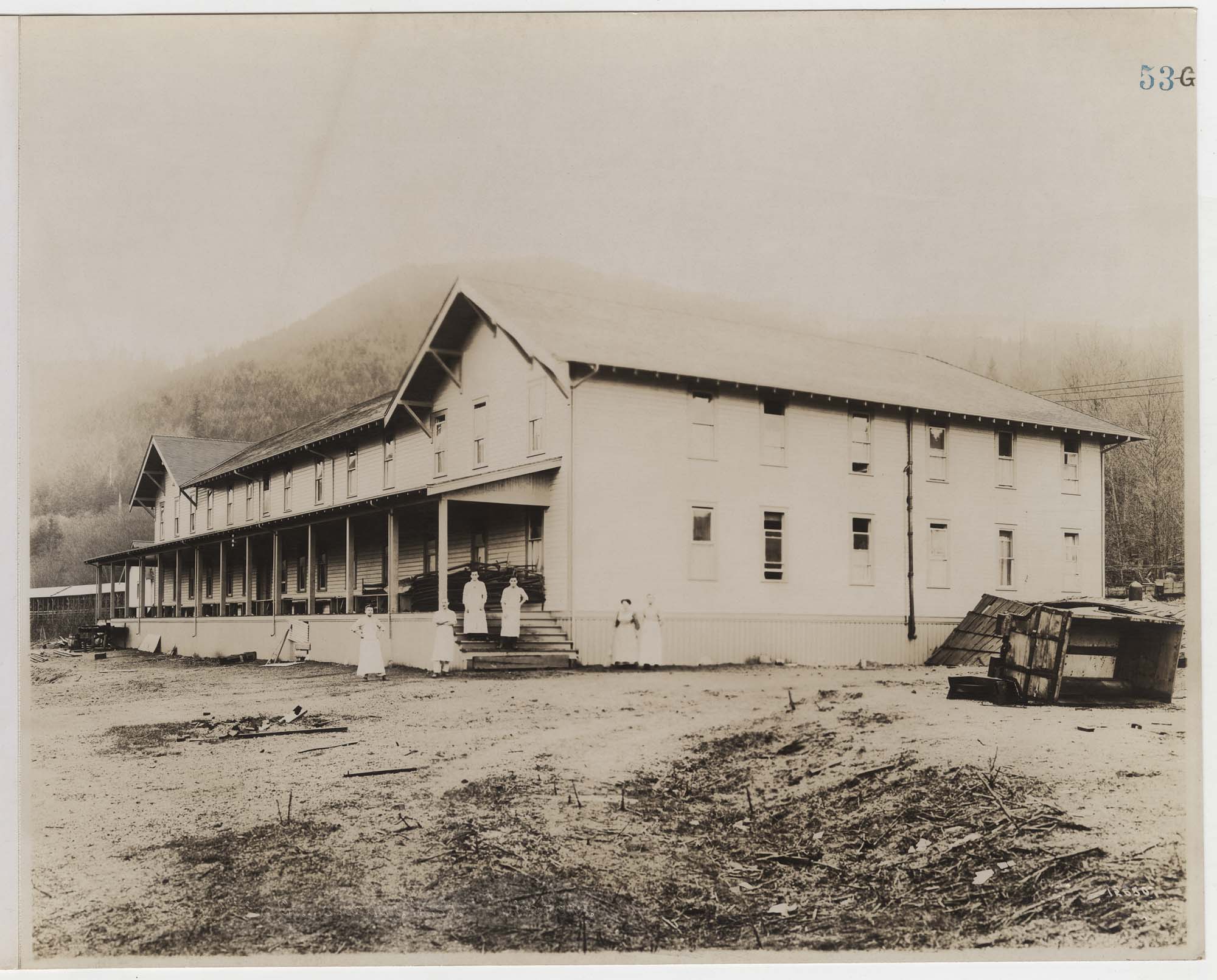 Image of Issaquah & Superior Hotel, circa 1916